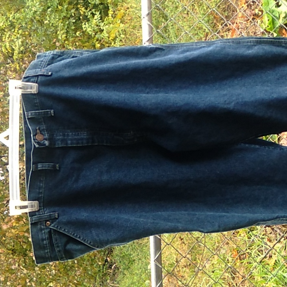 ⭐️ Wrangler Carpenter jeans NWOT size 44×32